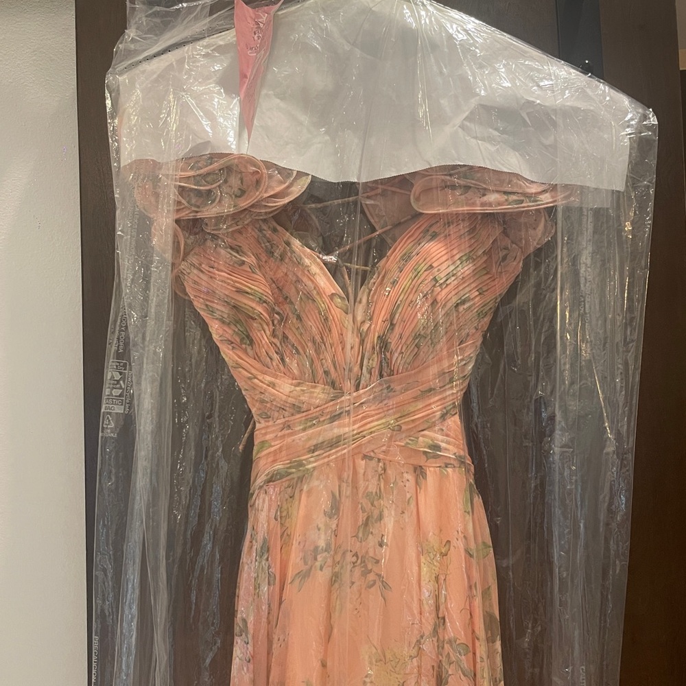 Mac Duggal Ruffled Chiffon Gown - Picture 3 of 7